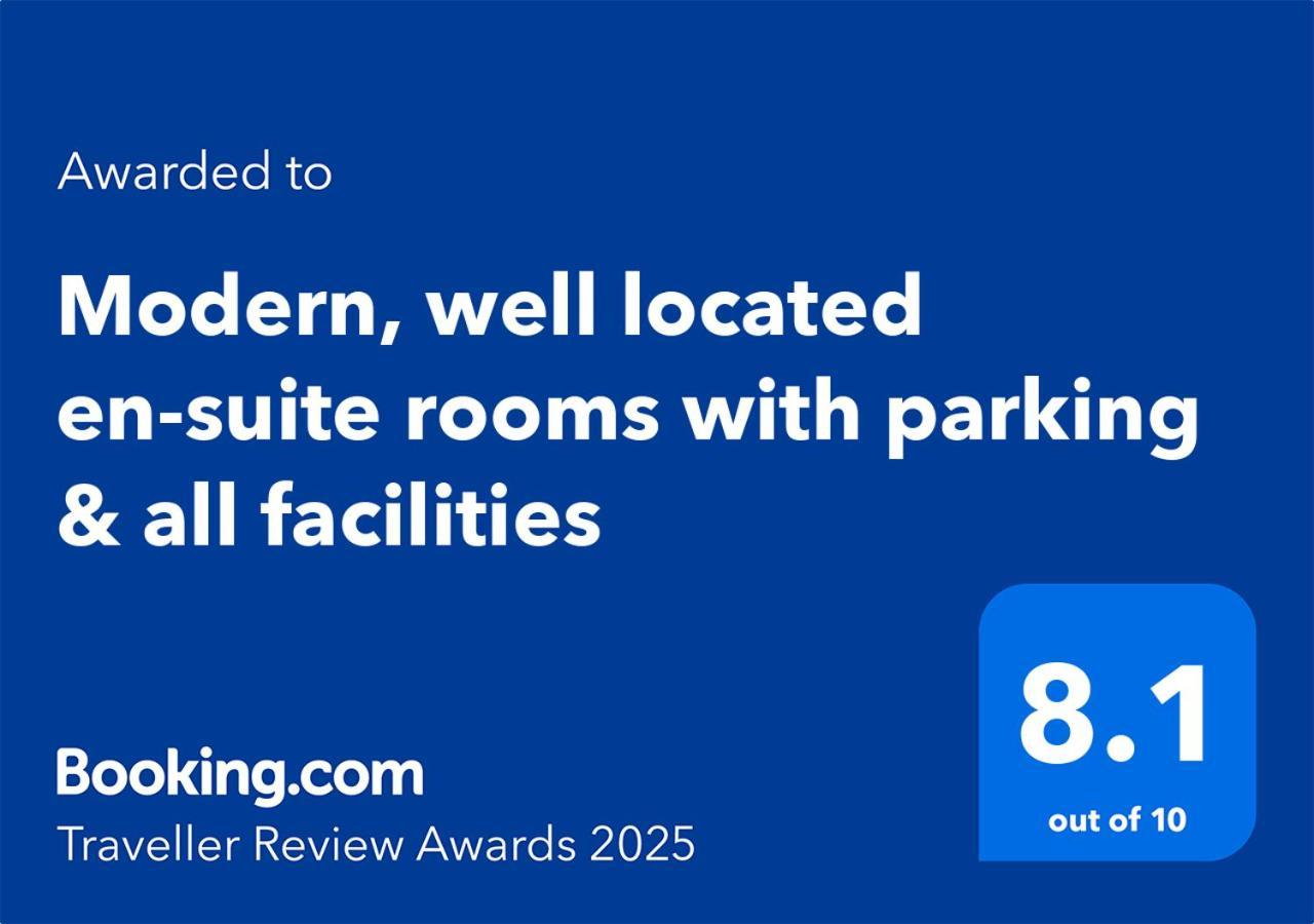 Modern, Well Located En-Suite Rooms With Parking - Orbitat Accommodations Cambridge  Exterior photo